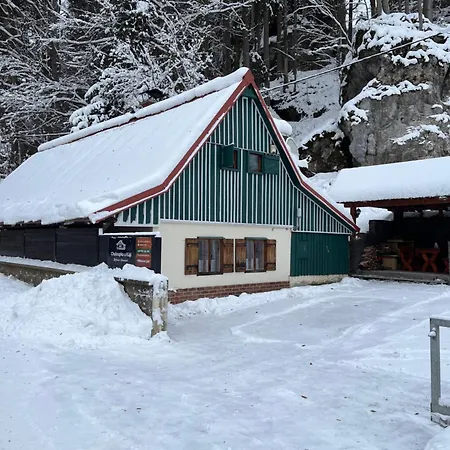 Chaloupka U Kaji